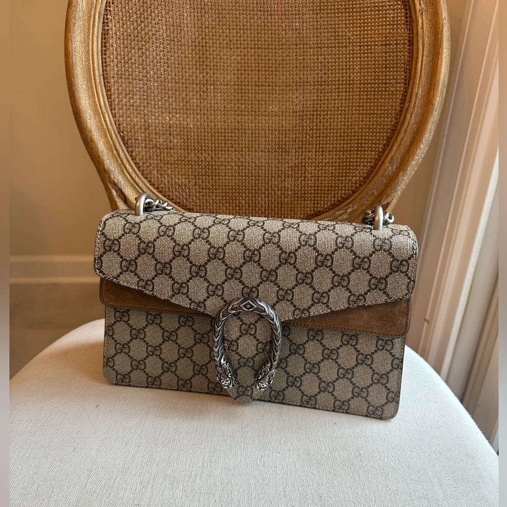 Gucci Beige Dionysus medium shoulder bag